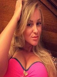 Escort Lorenza in Qinggang